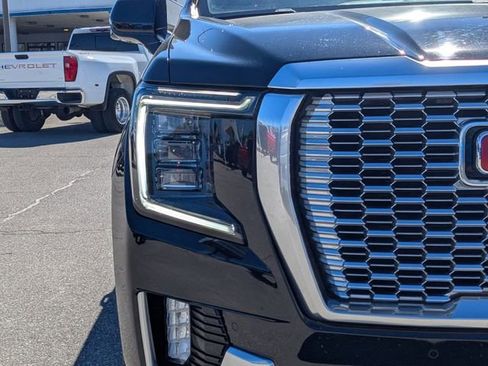 Used 2021 GMC Yukon Denali image 10