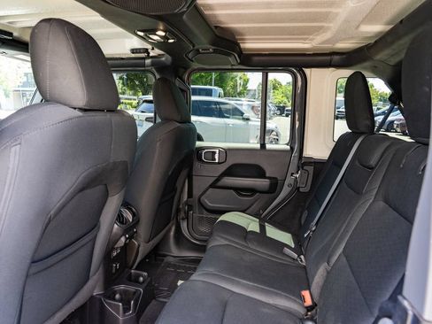 Used 2021 Jeep Wrangler Unlimited Sahara w/ Uconnect 4C Nav & Sound Group AWD/4WD image 24