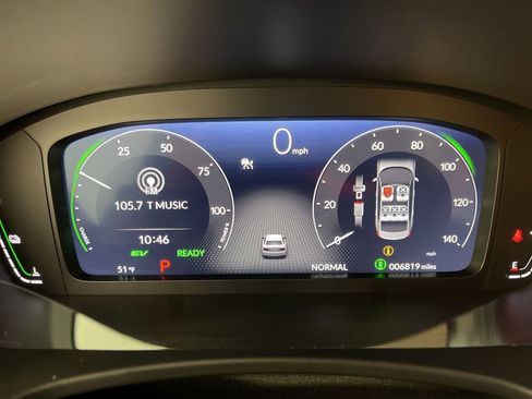 Certified 2025 Honda Civic Sport Touring image 36