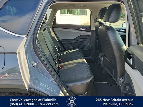 Certified 2023 Volkswagen Taos SE w/ Panoramic Sunroof Package AWD/4WD image 16