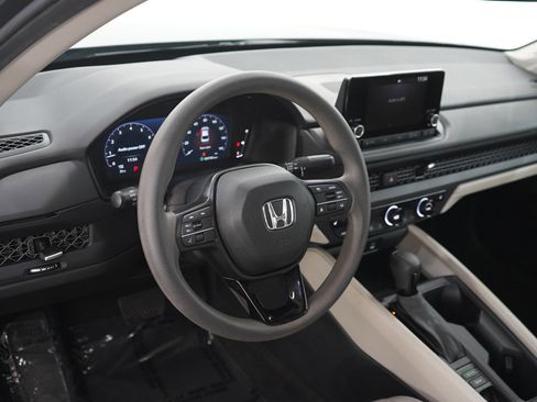 Used 2024 Honda Accord EX image 19