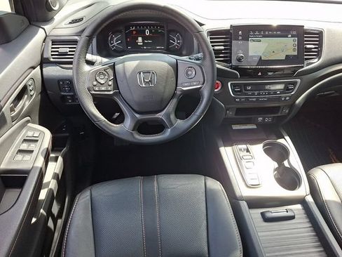 Certified 2023 Honda Passport TrailSport image 12