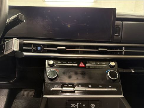 Used 2024 Hyundai Santa Fe SEL FWD image 22