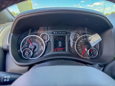 New 2026 RAM 2500 Big Horn AWD/4WD image 18