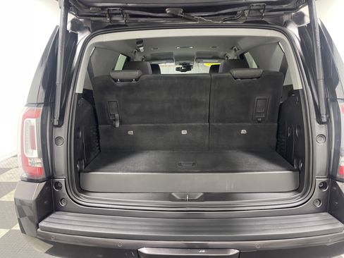 Used 2018 GMC Yukon SLE w/ SLE Value Package image 18