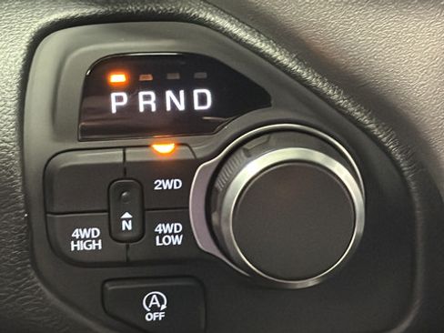 New 2026 RAM 1500 Express AWD/4WD image 18