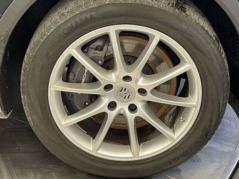 Used 2022 Porsche Cayenne image 14