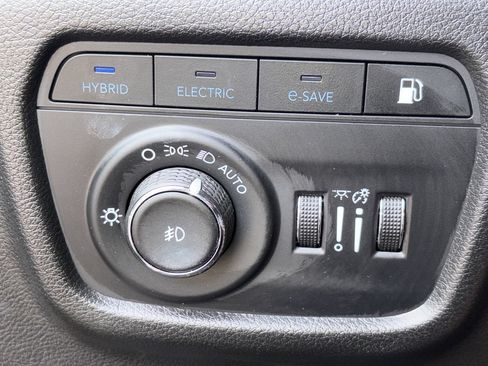 Used 2024 Jeep Grand Cherokee Limited 4xe AWD/4WD image 33