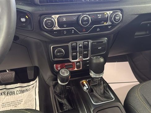 Used 2024 Jeep Wrangler Willys image 22
