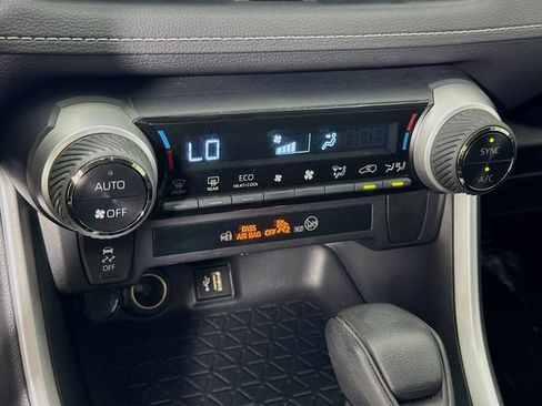 Certified 2024 Toyota RAV4 LE AWD/4WD image 17