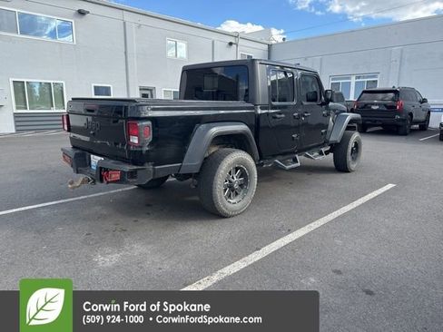 Used 2020 Jeep Gladiator Sport image 7