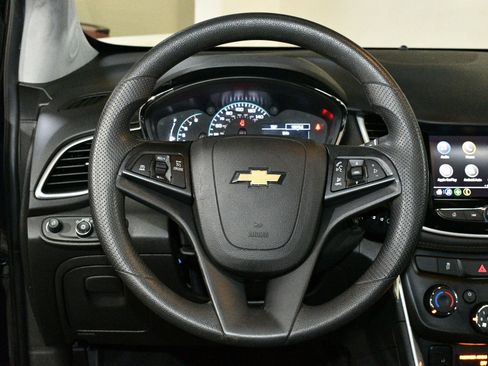 Used 2021 Chevrolet Trax LS w/ Tint and Cruise Package image 23