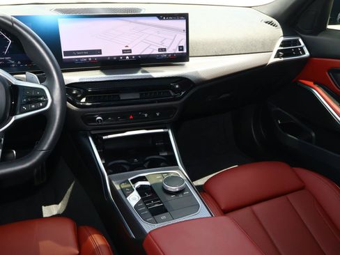 Used 2025 BMW 330i Sedan w/ M Sport Package RWD image 12