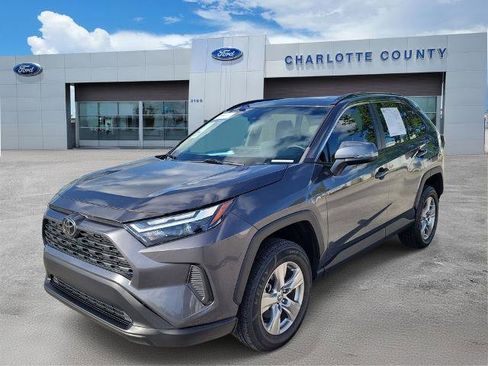 Used 2023 Toyota RAV4 XLE w/ Convenience Package image 2