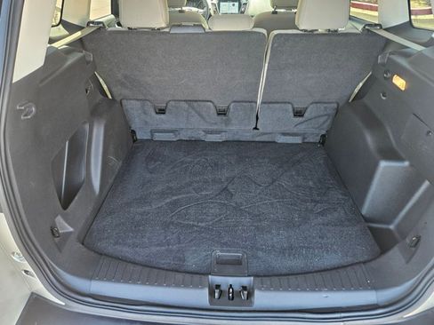 Used 2018 Ford Escape SE w/ SE Sync 3 Package FWD image 6
