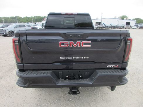 New 2026 GMC Sierra 2500 AT4 w/ AT4 Premium Plus Package AWD/4WD image 6
