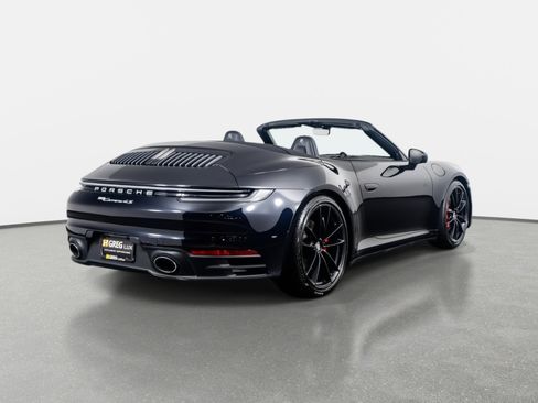 Used 2021 Porsche 911 Carrera 4S w/ Sport Package image 8