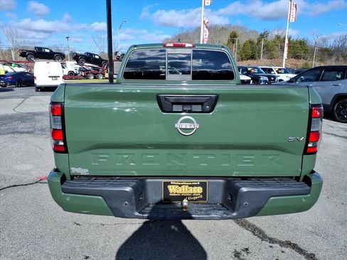 Certified 2022 Nissan Frontier SV w/ Technology Package image 17