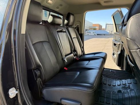 Used 2018 RAM 2500 Laramie w/ Sport Appearance Group image 22