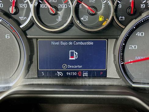 Used 2021 Chevrolet Tahoe Z71 w/ Z71 Signature Package image 12