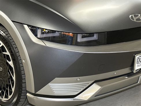 Used 2023 Hyundai Ioniq 5 Limited image 11