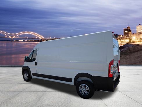 New 2026 RAM ProMaster 2500 w/ Quick Order Package 22G SLT image 3