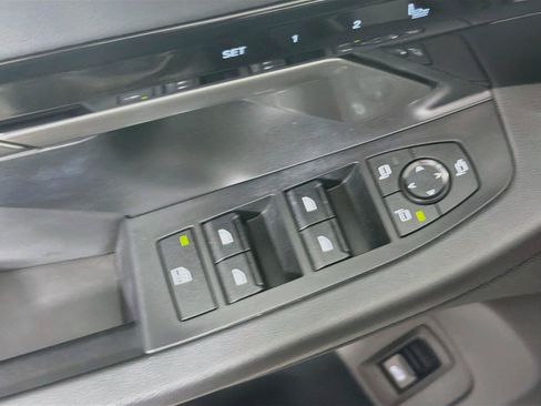 Used 2024 BMW 530i w/ Premium Package RWD image 17
