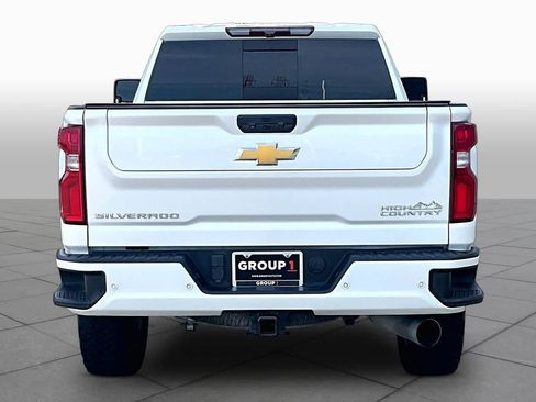 Used 2023 Chevrolet Silverado 2500 High Country w/ Safety Package II AWD/4WD image 5