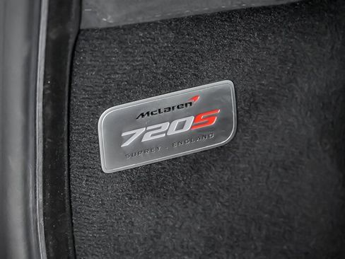 Used 2018 McLaren 720S Performance RWD image 26