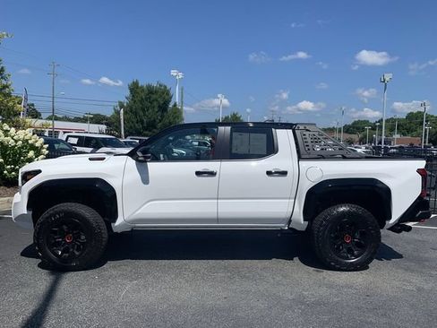 Certified 2026 Toyota Tacoma TRD Pro AWD/4WD image 5