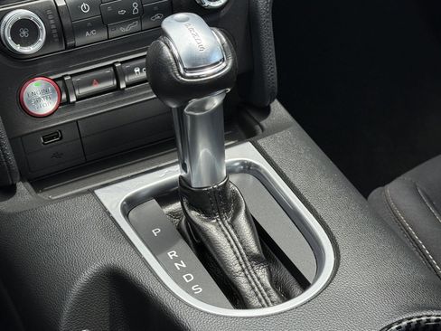 Used 2019 Ford Mustang GT image 30