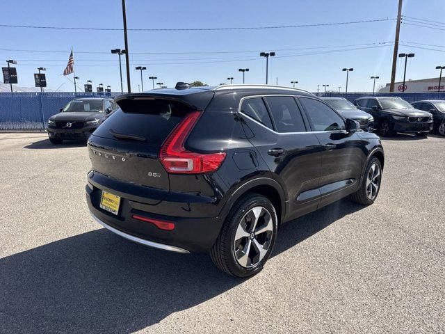 Certified 2025 Volvo XC40 B5 Core w/ Protection Package Premier AWD/4WD image 6