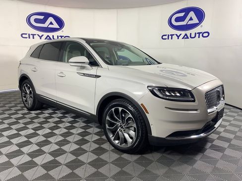 Used 2021 Lincoln Nautilus Reserve w/ Equipment Group 201A FWD image 1