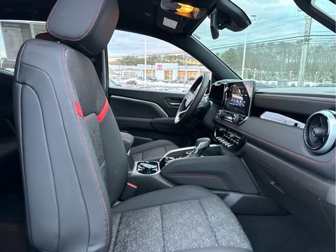 Certified 2023 Chevrolet Colorado Z71 w/ Z71 Convenience Package 2 image 26