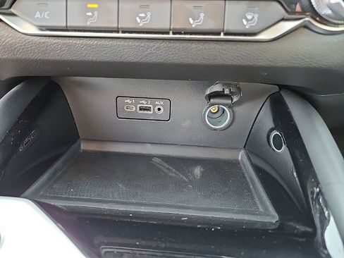 Used 2024 Nissan Altima 2.5 SR image 29