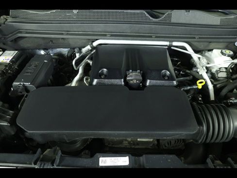 Used 2024 Chevrolet Colorado LT w/ LT Convenience Package III AWD/4WD image 23