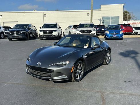 Used 2016 MAZDA MX-5 Miata Grand Touring image 3