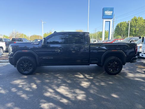 Used 2024 GMC Sierra 2500 AT4 w/ AT4 Premium Plus Package AWD/4WD image 7