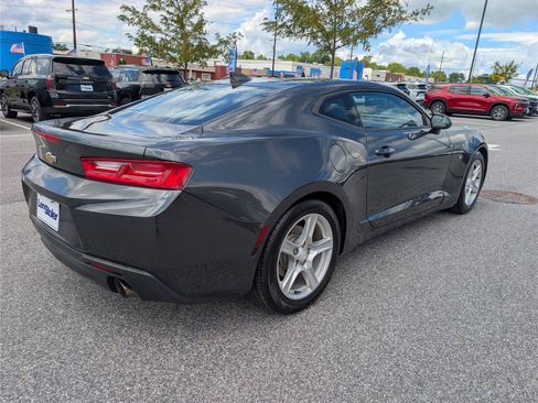 Used 2018 Chevrolet Camaro LS w/ Technology Package RWD image 5