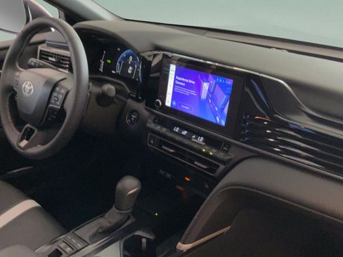 Used 2026 Toyota Camry SE w/ Convenience Package FWD image 33