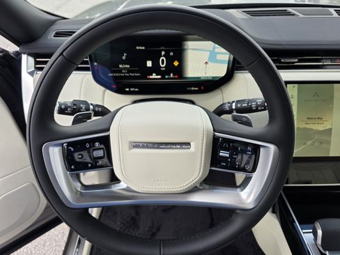 New 2026 Land Rover Range Rover SE image 15
