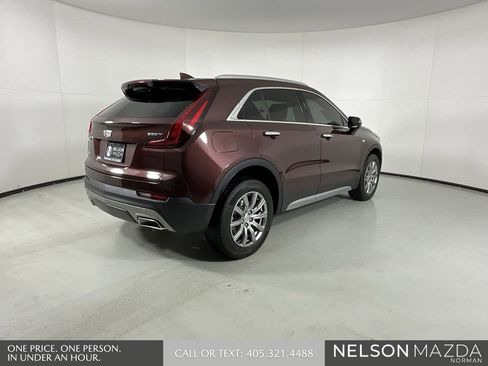 Used 2023 Cadillac XT4 Premium Luxury w/ Cold Weather Package image 7