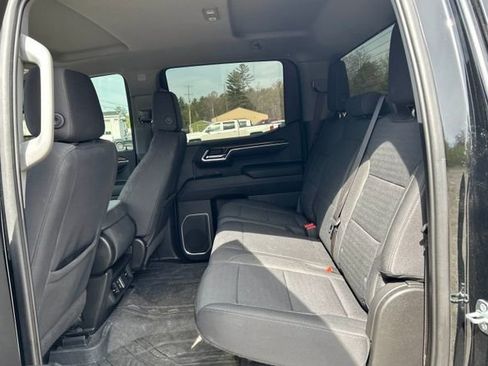 Used 2023 Chevrolet Silverado 1500 LT AWD/4WD image 8
