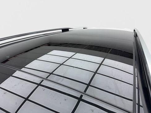 Used 2025 Mercedes-Benz GLS 450 4MATIC w/ AMG Line Exterior image 13