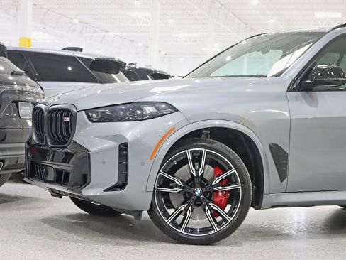 Used 2025 BMW X5 M60i image 3
