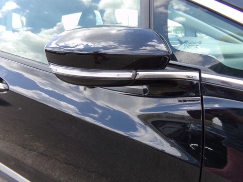 Used 2020 Chevrolet Bolt Premier image 47