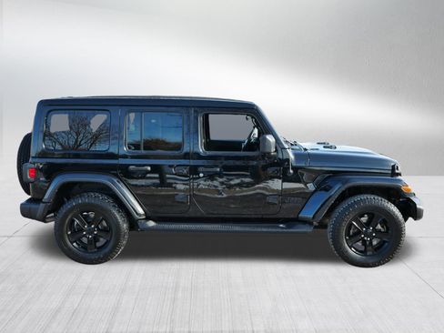 Used 2021 Jeep Wrangler Unlimited Sahara image 8