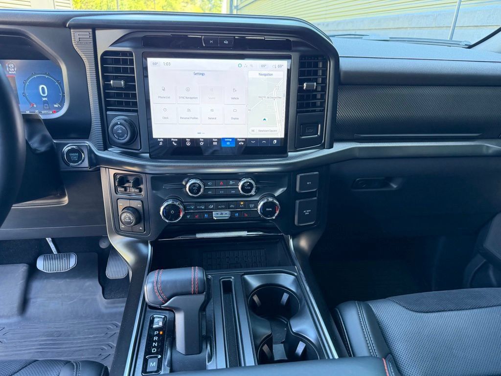 Used 2025 Ford F150 Raptor AWD/4WD image 24