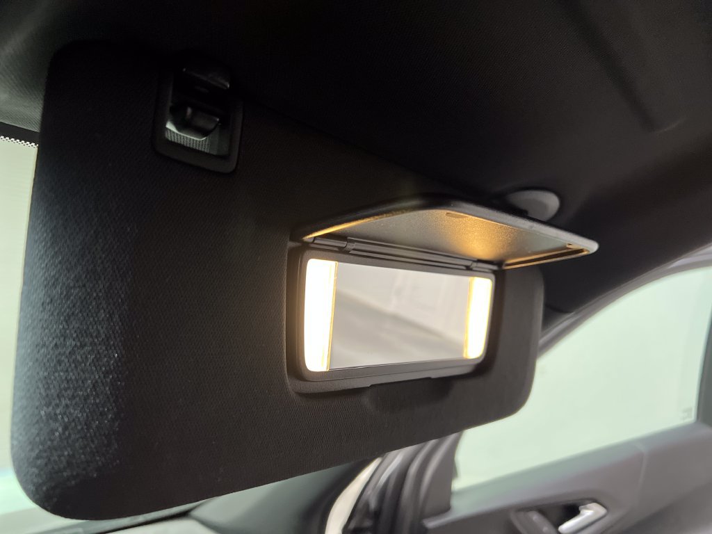 Used 2025 Chevrolet Equinox LT FWD image 64