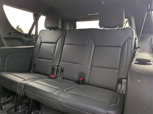 Used 2022 GMC Yukon XL Denali image 26